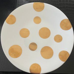 Philippe Deshoulieres serving dish